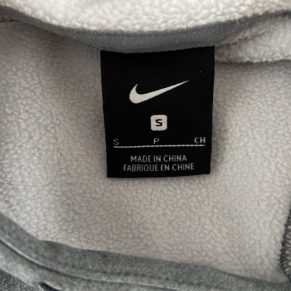 Nike sweater - Picture 5 of 6